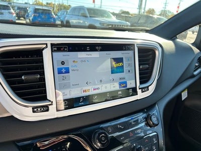 2026 Chrysler Voyager VOYAGER LX