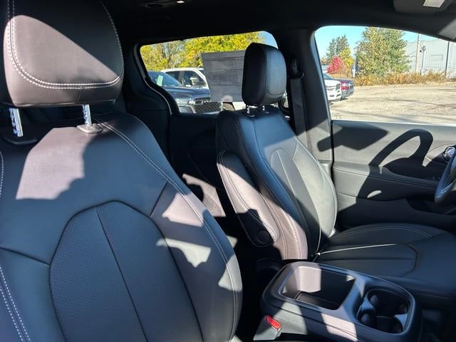 2026 Chrysler Voyager VOYAGER LX