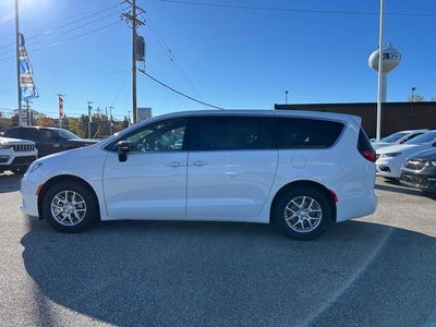 2026 Chrysler Voyager VOYAGER LX