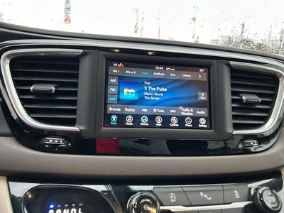 2020 Chrysler Pacifica Touring