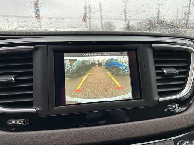 2020 Chrysler Pacifica Touring