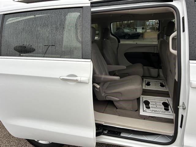 2020 Chrysler Pacifica Touring