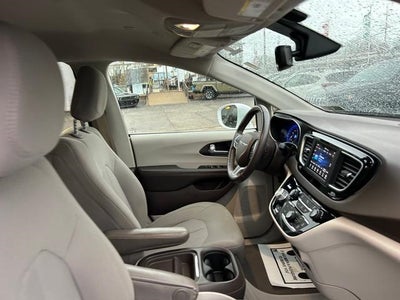 2020 Chrysler Pacifica Touring