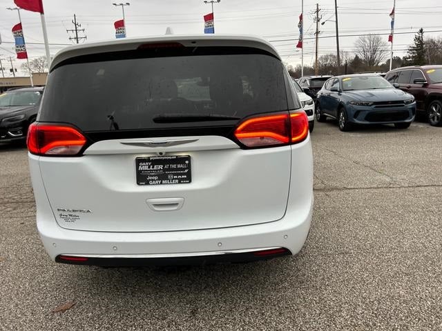 2020 Chrysler Pacifica Touring