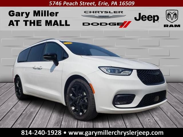 2024 Chrysler Pacifica