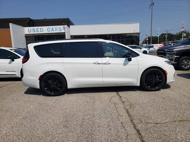 2024 Chrysler Pacifica Limited