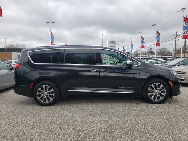 2022 Chrysler Pacifica Hybrid Pinnacle