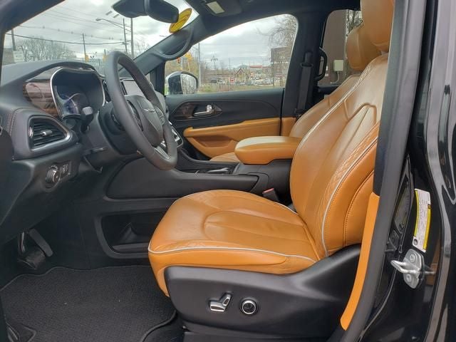 2022 Chrysler Pacifica Hybrid Pinnacle