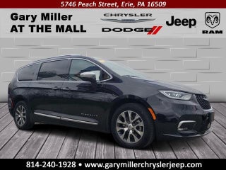 2022 Chrysler Pacifica Hybrid Pinnacle