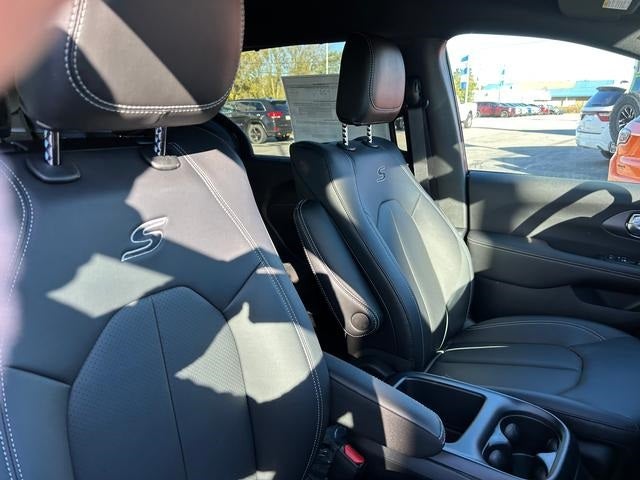 2026 Chrysler Pacifica PACIFICA SELECT AWD