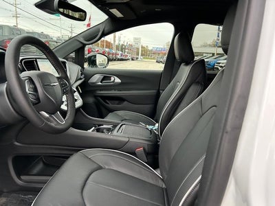 2026 Chrysler Pacifica PACIFICA LIMITED AWD