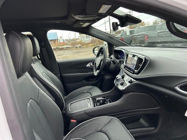 2026 Chrysler Pacifica PACIFICA LIMITED AWD