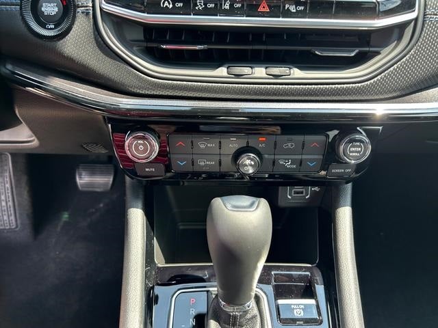 2025 Jeep Compass COMPASS LIMITED 4X4