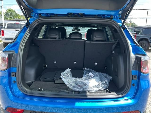 2025 Jeep Compass COMPASS LIMITED 4X4