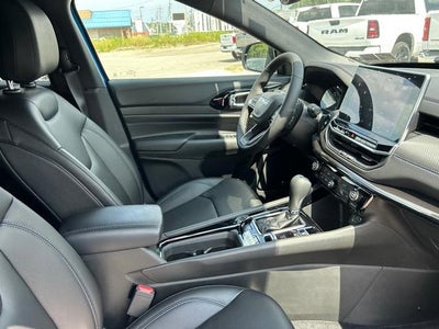 2025 Jeep Compass COMPASS LIMITED 4X4