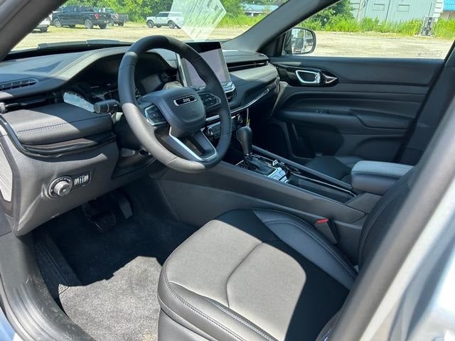 2025 Jeep Compass COMPASS LIMITED 4X4