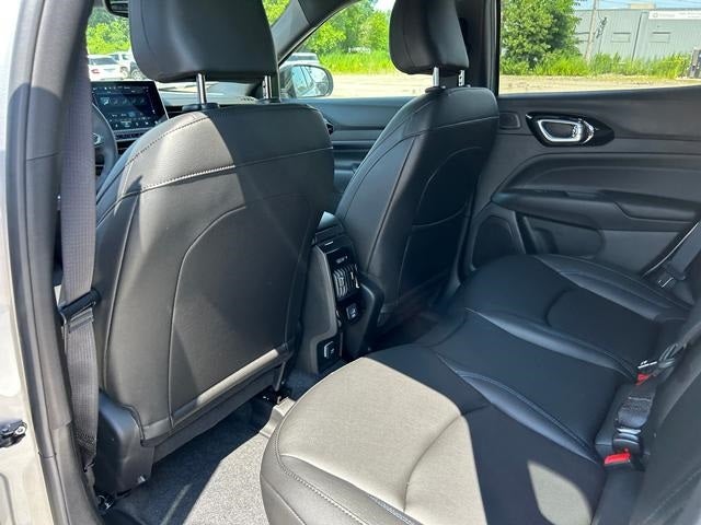 2025 Jeep Compass COMPASS LIMITED 4X4