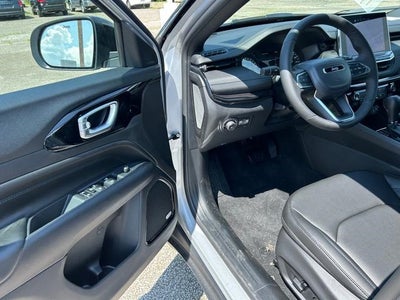 2025 Jeep Compass COMPASS LIMITED 4X4