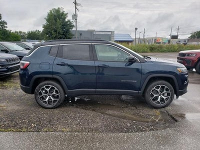 2026 Jeep Compass COMPASS LIMITED 4X4