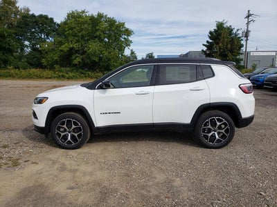 2026 Jeep Compass COMPASS LIMITED 4X4
