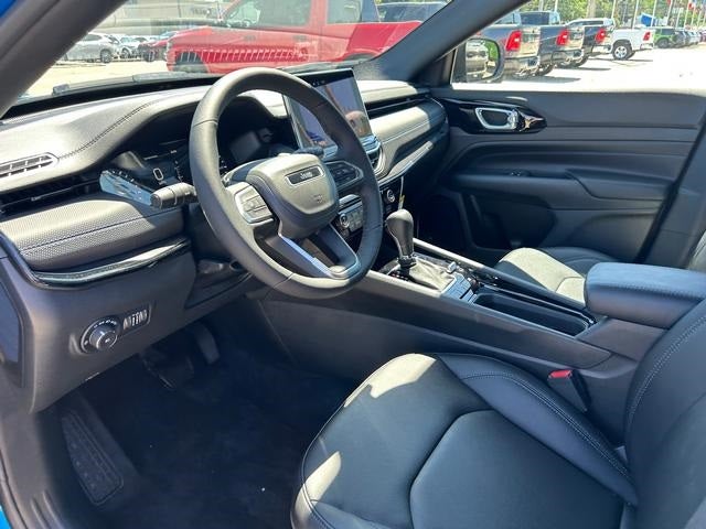2025 Jeep Compass COMPASS LIMITED 4X4