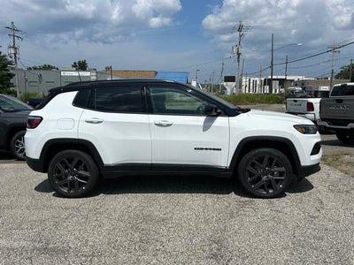 2025 Jeep Compass COMPASS LIMITED 4X4