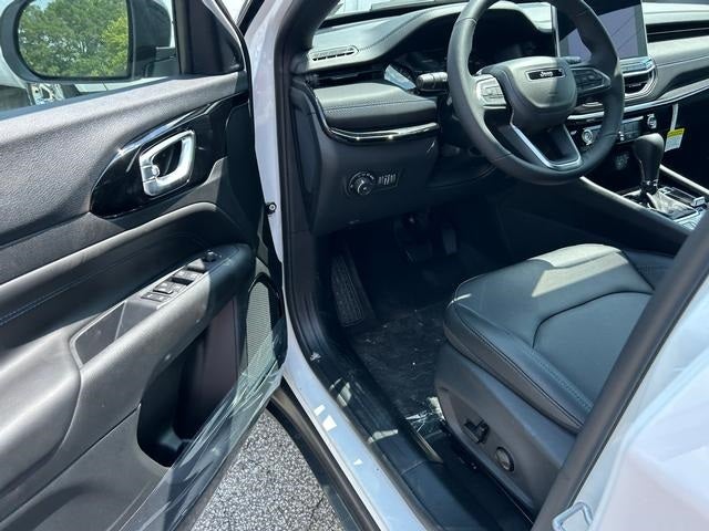 2025 Jeep Compass COMPASS LIMITED 4X4