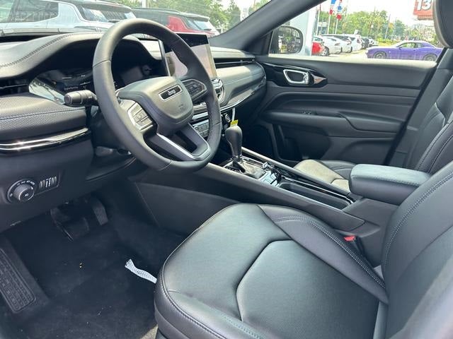 2025 Jeep Compass COMPASS LIMITED 4X4