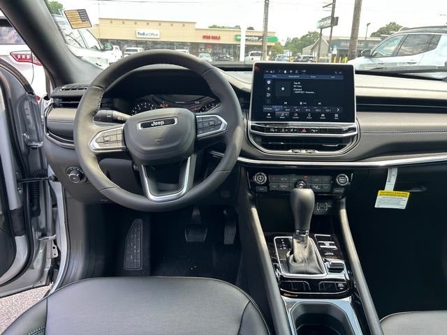 2025 Jeep Compass COMPASS LIMITED 4X4