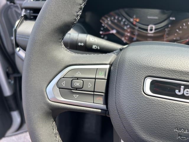 2025 Jeep Compass COMPASS LIMITED 4X4