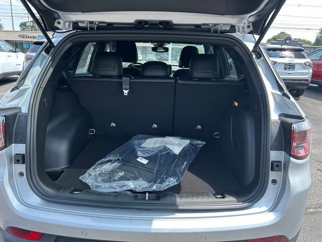 2025 Jeep Compass COMPASS LIMITED 4X4