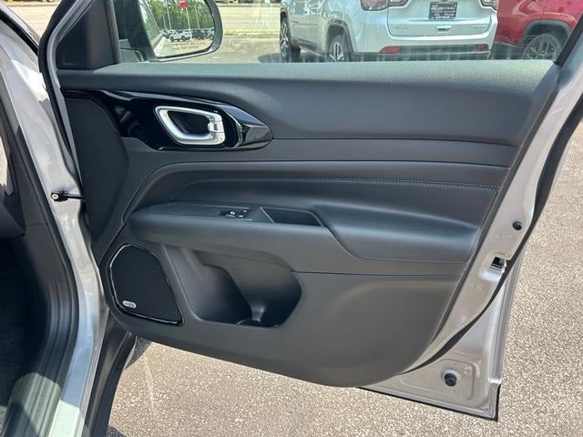 2025 Jeep Compass COMPASS LIMITED 4X4