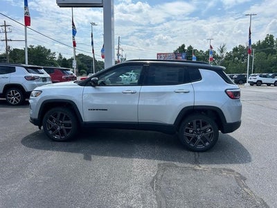 2025 Jeep Compass COMPASS LIMITED 4X4