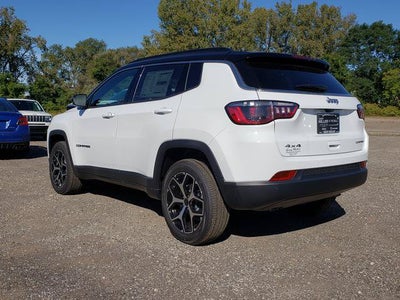 2026 Jeep Compass COMPASS LIMITED 4X4