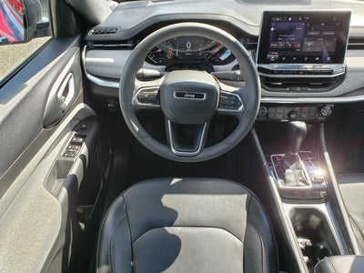 2023 Jeep Compass Latitude Lux 4X4