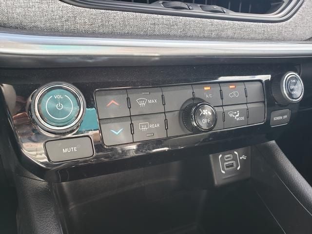 2023 Jeep Compass Latitude Lux 4X4