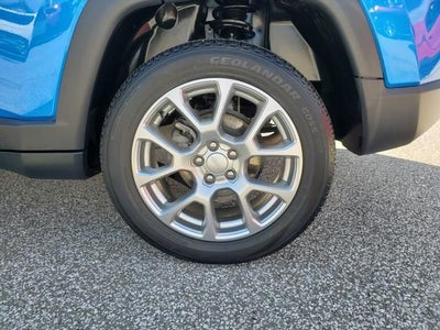 2023 Jeep Compass Latitude Lux 4X4