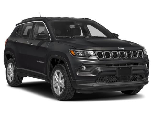 2023 Jeep Compass Latitude Lux 4X4