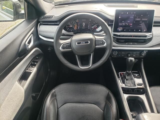 2023 Jeep Compass Latitude Lux FWD