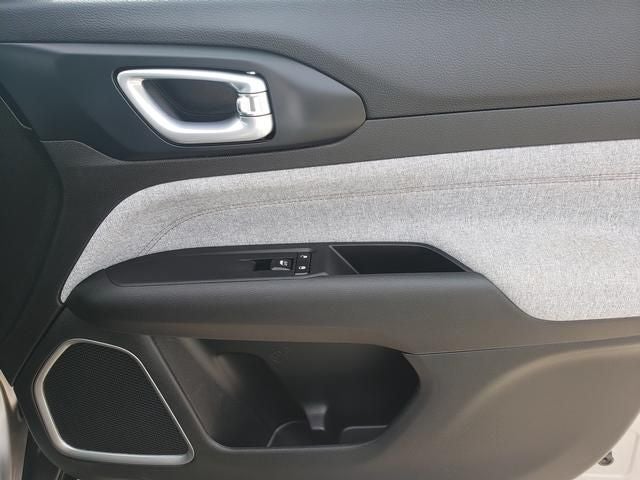 2023 Jeep Compass Latitude Lux FWD