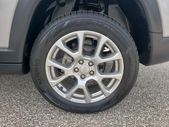 2023 Jeep Compass Latitude Lux FWD