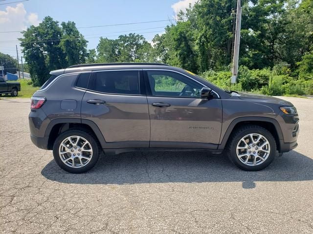 2023 Jeep Compass Latitude Lux FWD