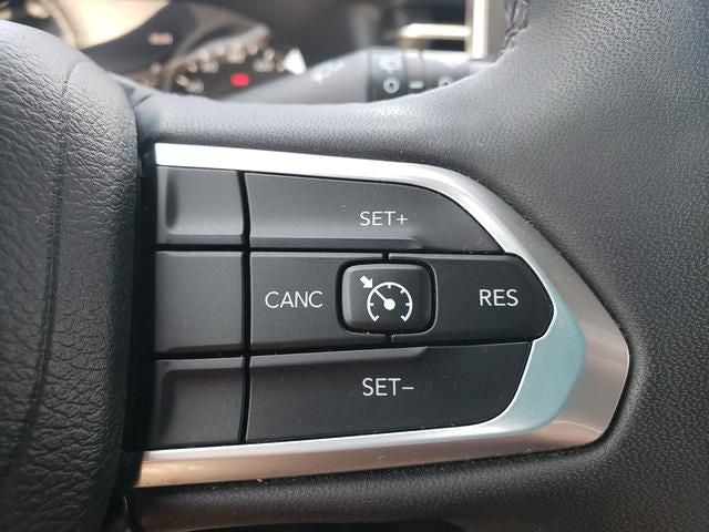 2023 Jeep Compass Latitude Lux FWD