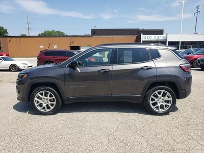 2023 Jeep Compass Latitude Lux FWD
