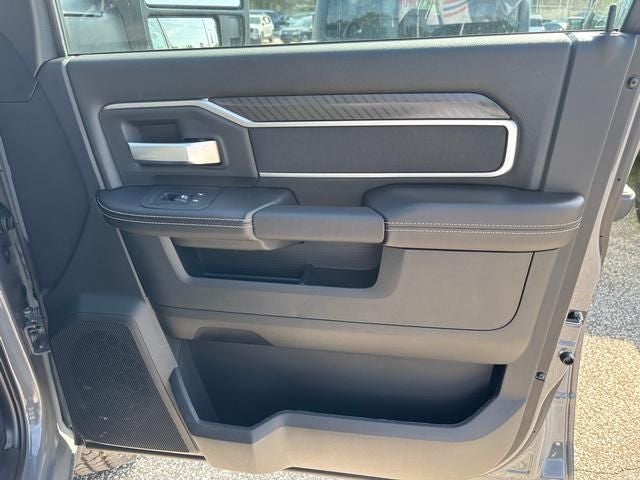 2026 RAM 3500 RAM 3500 BIG HORN CREW CAB 4X4 6'4' BOX