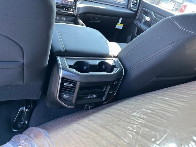 2026 RAM Ram 3500 RAM 3500 BIG HORN CREW CAB 4X4 6'4' BOX