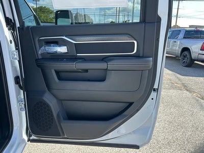 2026 RAM Ram 3500 RAM 3500 BIG HORN CREW CAB 4X4 6'4' BOX