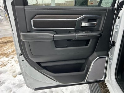 2026 RAM Ram 3500 RAM 3500 LARAMIE CREW CAB 4X4 8' BOX