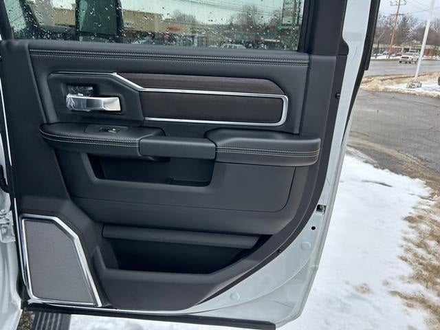 2026 RAM Ram 3500 RAM 3500 LARAMIE CREW CAB 4X4 8' BOX