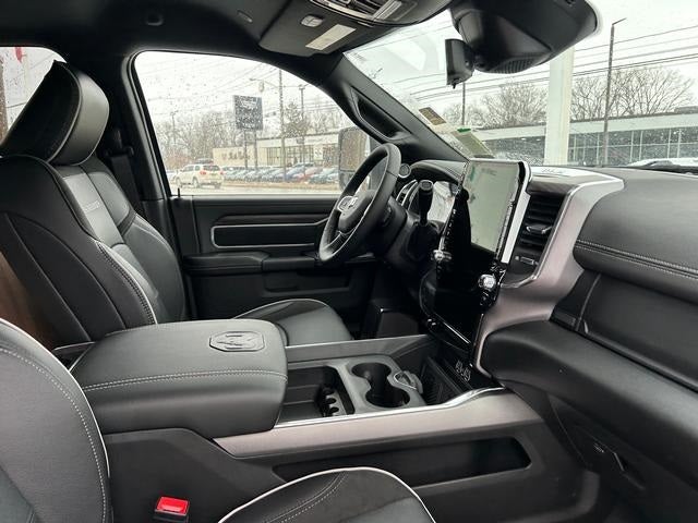 2026 RAM Ram 3500 RAM 3500 LARAMIE CREW CAB 4X4 8' BOX